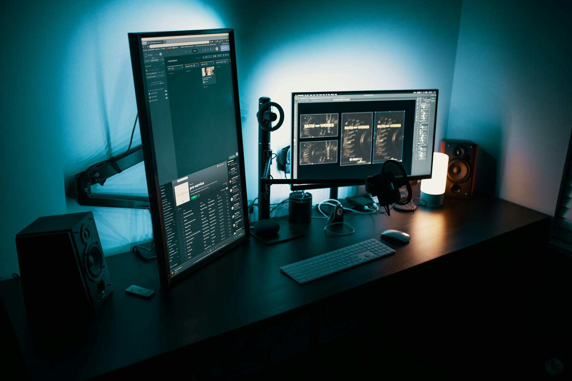 Best Office Desks For Multiple Monitors