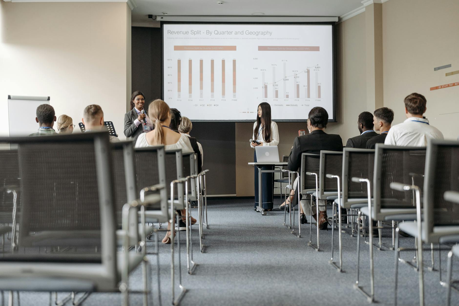 Stackable Chairs vs. Folding Chairs: Office Comparison