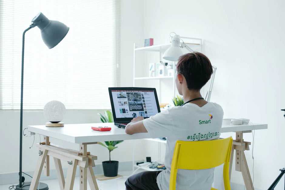 Find the correct kids desk height by age