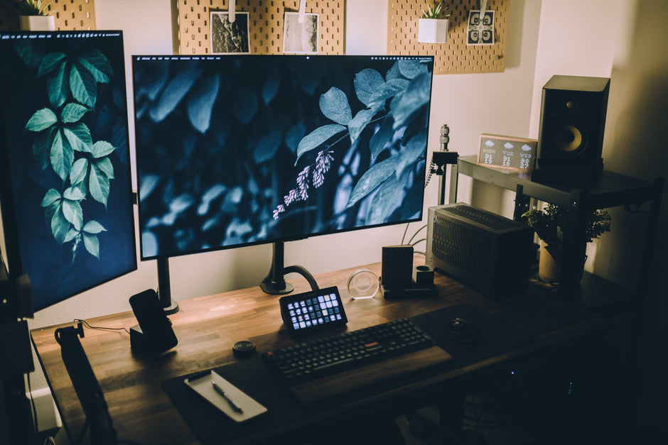 The Benefits Of A Desk Hutch