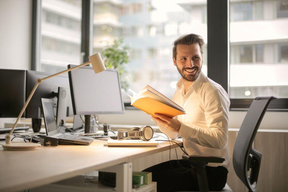 Why Is A Curved Desk Better?