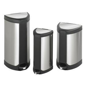 Safco Large Capacity Plastic Step-On Receptacle 23 Gal Black
